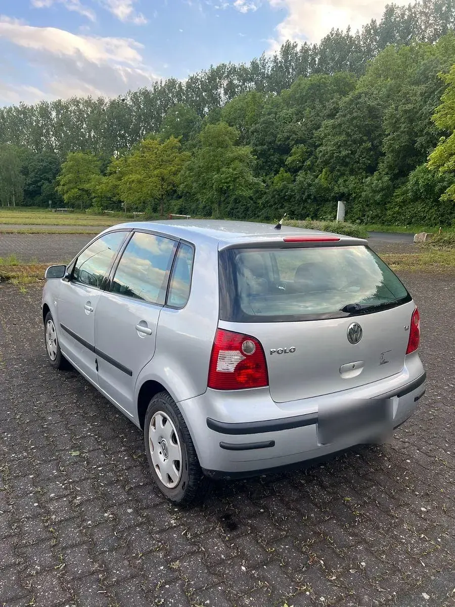 Używany VW Polo Basis 75 KM (55 kW) 2001 Srebrny Kombi