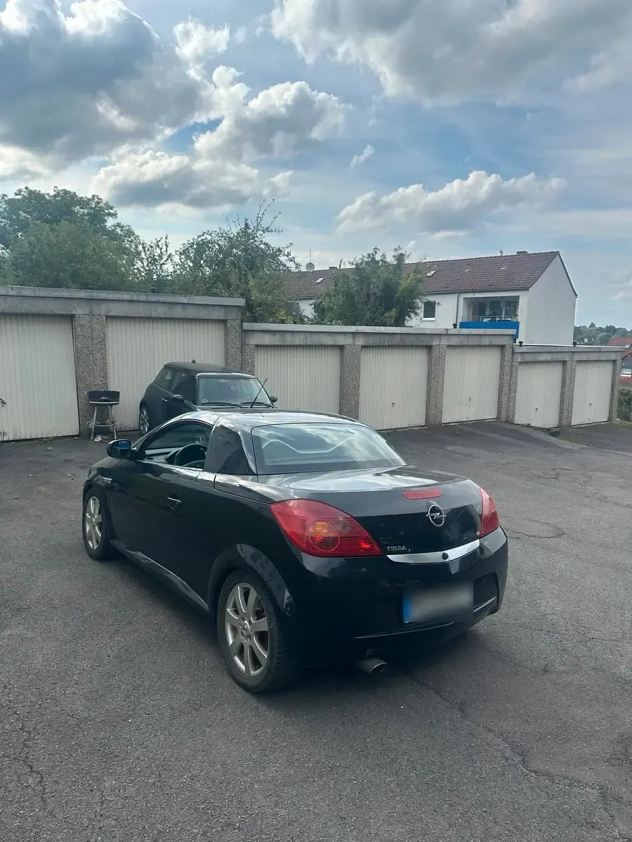 Gebraucht Opel Tigra Sport 125 PS (91 kW) 2006 Schwarz Cabrio