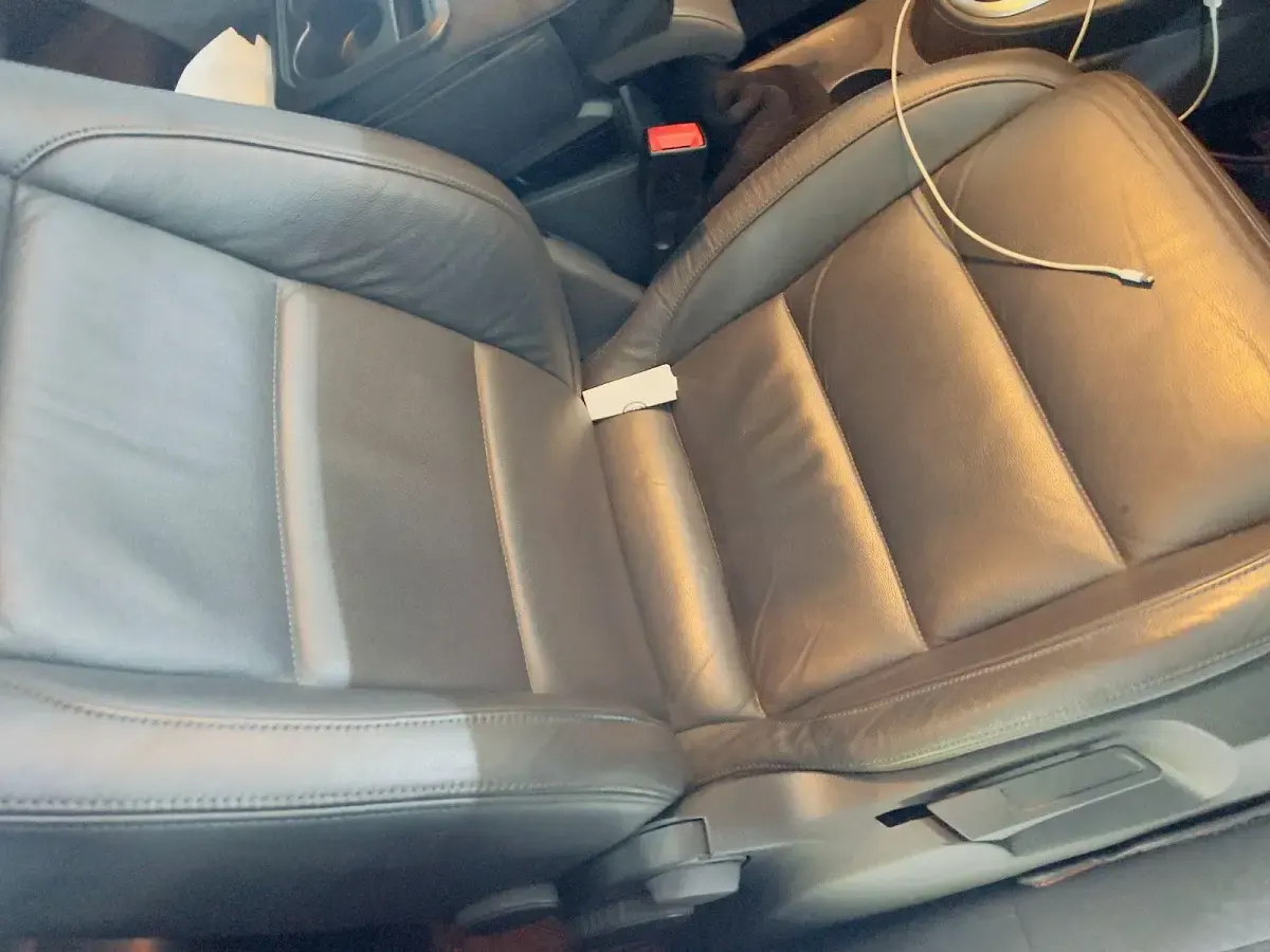 Gebraucht VW Touran Highline 170 PS (125 kW) 2015 Weiß Van / Kleinbus
