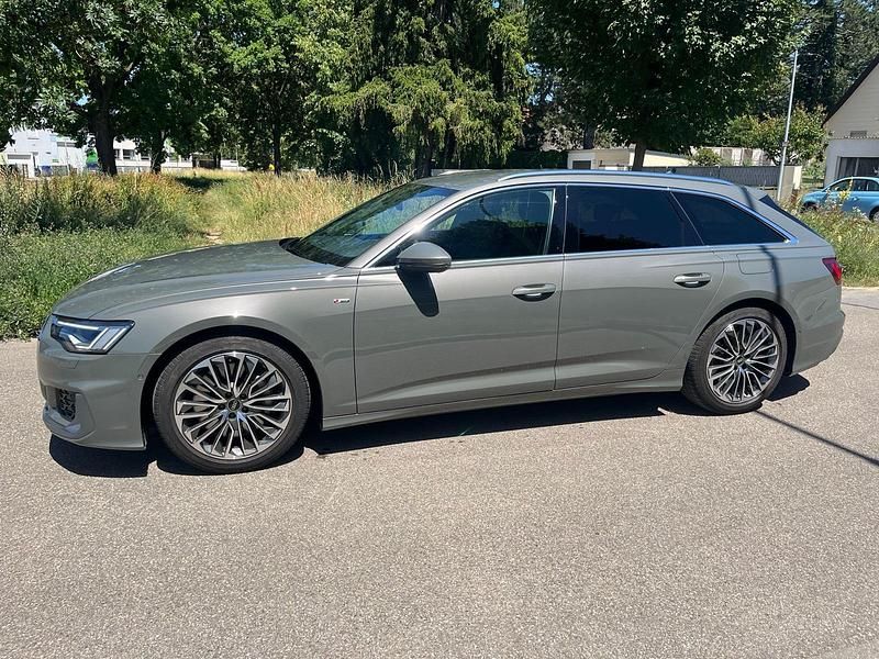 Gebraucht Audi A6 S-Line 299 PS (219 kW) 2024 Grau Kombi