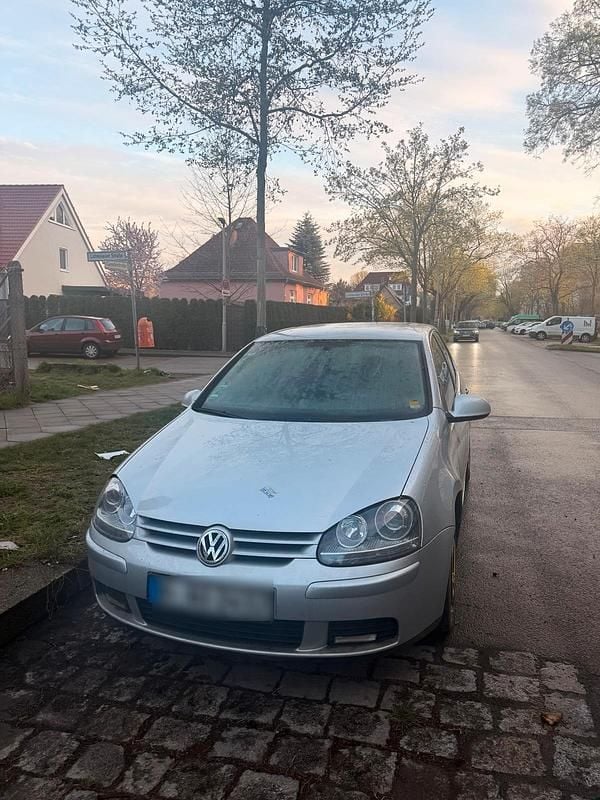 Gebraucht VW Golf V 102 PS (75 kW) 2005 Beige Kleinwagen