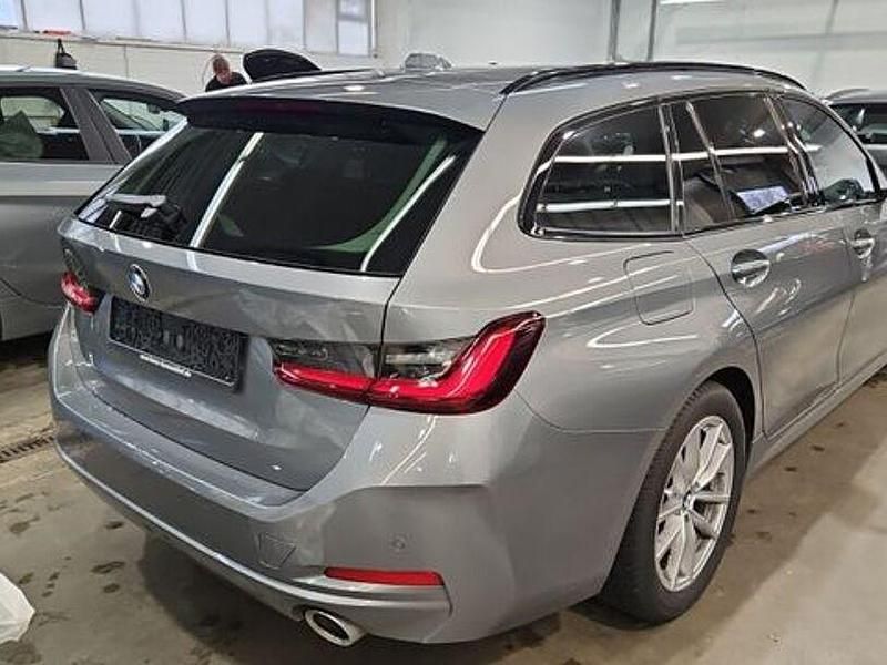 Gebraucht BMW 320 Shadowline 225 PS (165 kW) 2023 Grau Limousine