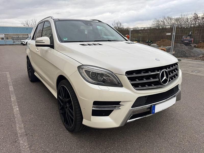 Gebraucht Mercedes ML350 258 PS (189 kW) 2013 Weiß SUV