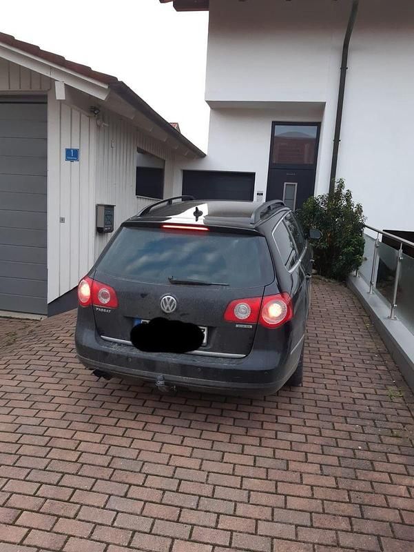 Gebraucht VW Passat 143 PS (105 kW) 2010 Schwarz Kombi