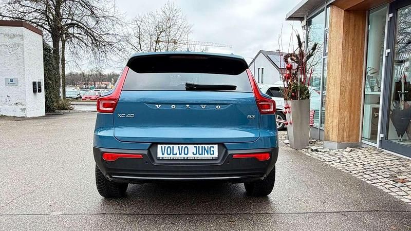 Gebraucht Volvo XC40 Ultra 163 PS (119 kW) 2025 Fjord blue / metallic SUV