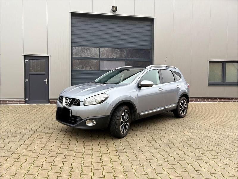 Grau Gebraucht 2011 Nissan Qashqai +2 SUV | 6.999 € (Fairer Preis) - Bild 1/4