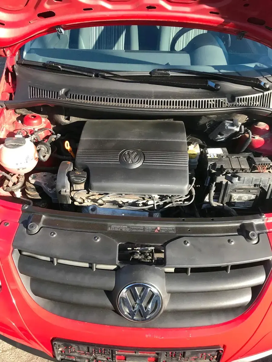 Gebraucht VW Fox 72 PS (52 kW) 2006 Rot Kleinwagen