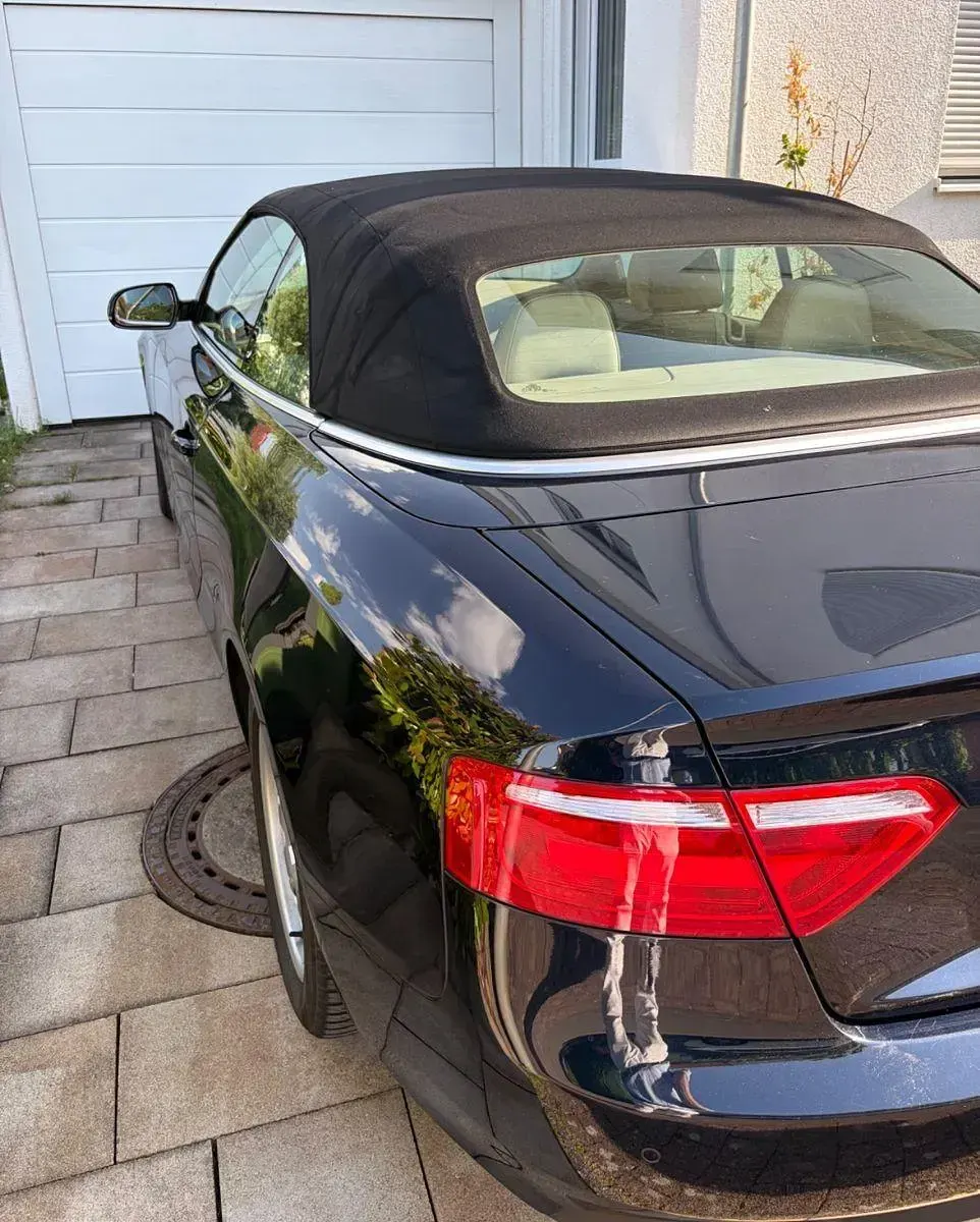 Gebraucht Audi A5 Cabriolet 160 PS (117 kW) 2010 Blau Cabrio