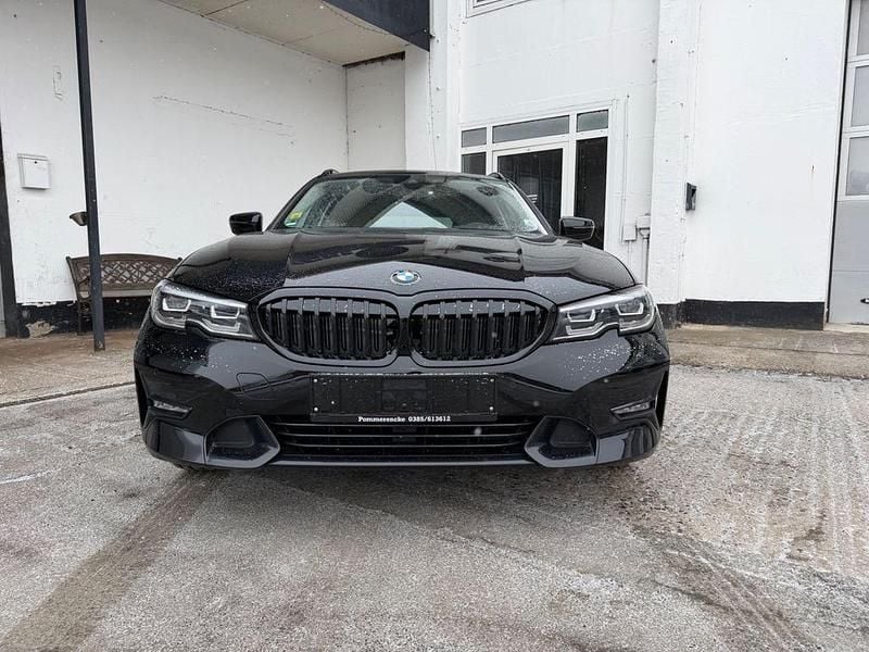 Gebraucht BMW 320 M Sport 190 PS (139 kW) 2020 Schwarz Limousine