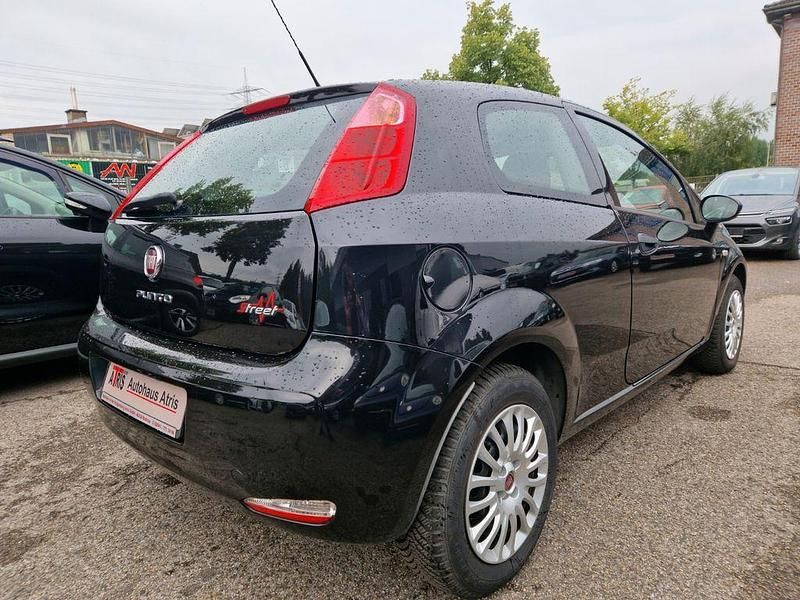 Gebraucht Fiat Punto 75 PS (55 kW) 2015 Schwarz Kleinwagen