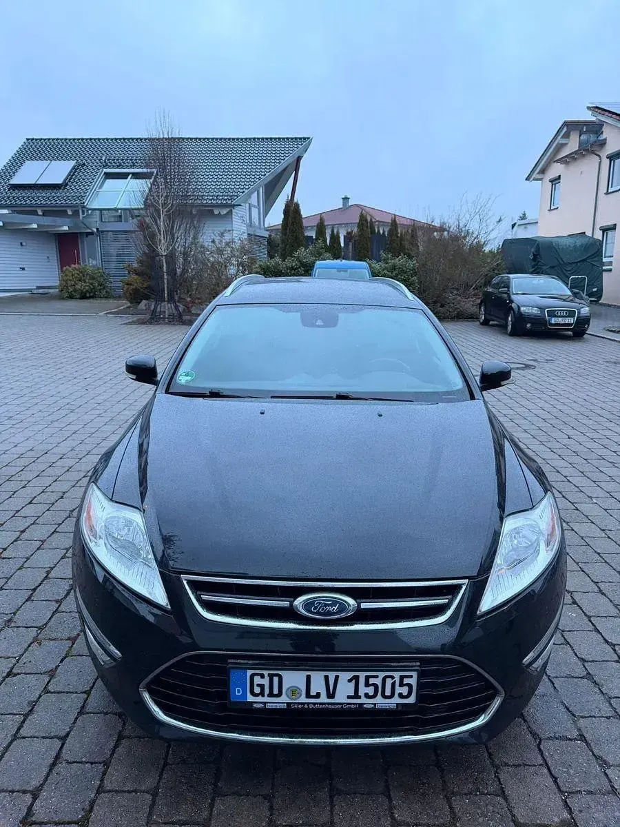 Second-hand Ford Mondeo Titanium 140 CP (102 kW) 2013 Negru Break