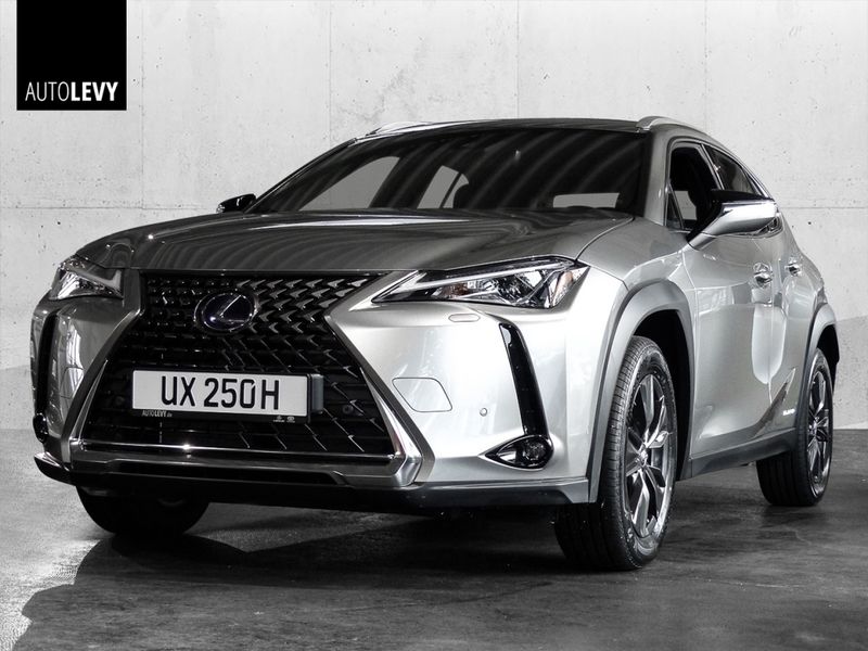 Verkauft Lexus Ux 250h Amazing Edition Gebraucht 4 142 Km In Koln