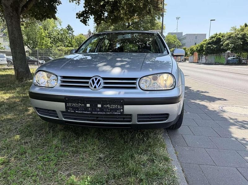 Grau Gebraucht 2002 VW Golf IV Limousine | 2.190 € (Fairer Preis) - Bild 1/4