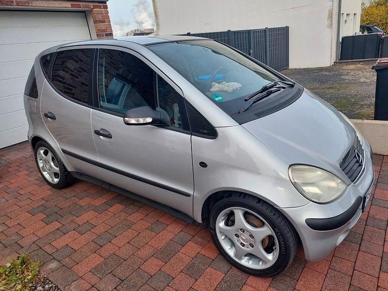 Silber Gebraucht 2004 Mercedes A140 Classic Van / Kleinbus | 2.850 € (Teuer) - Bild 1/4