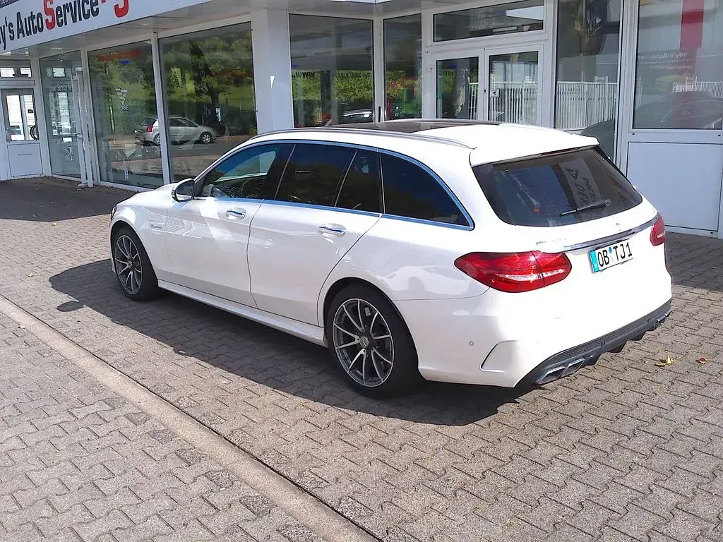 Gebraucht Mercedes C63 AMG AMG 476 PS (350 kW) 2017 Weiß Limousine