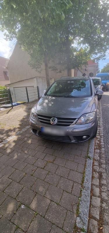 Grau Gebraucht 2008 VW Golf Plus Cross Van / Kleinbus | 2.000 € (Guter Preis) - Bild 1/4
