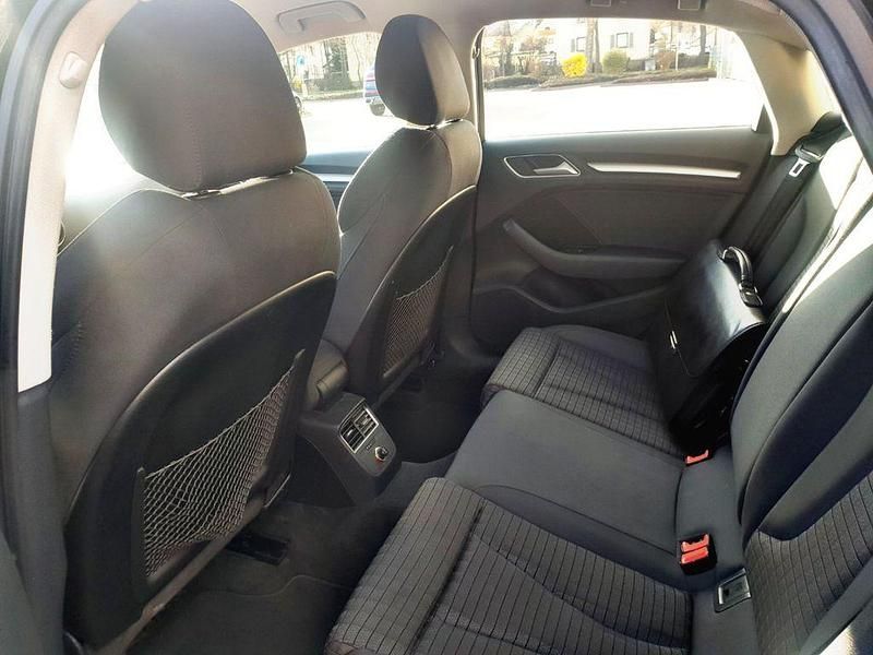 Gebraucht Audi A3 Ambiente 150 PS (110 kW) 2014 Schwarz Limousine