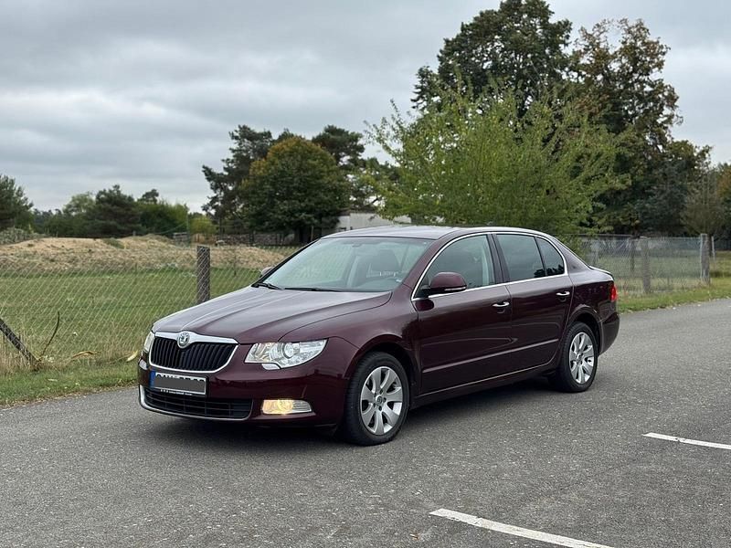 Rot Gebraucht 2008 Skoda Superb Limousine | 5.995 € (Guter Preis) - Bild 1/4