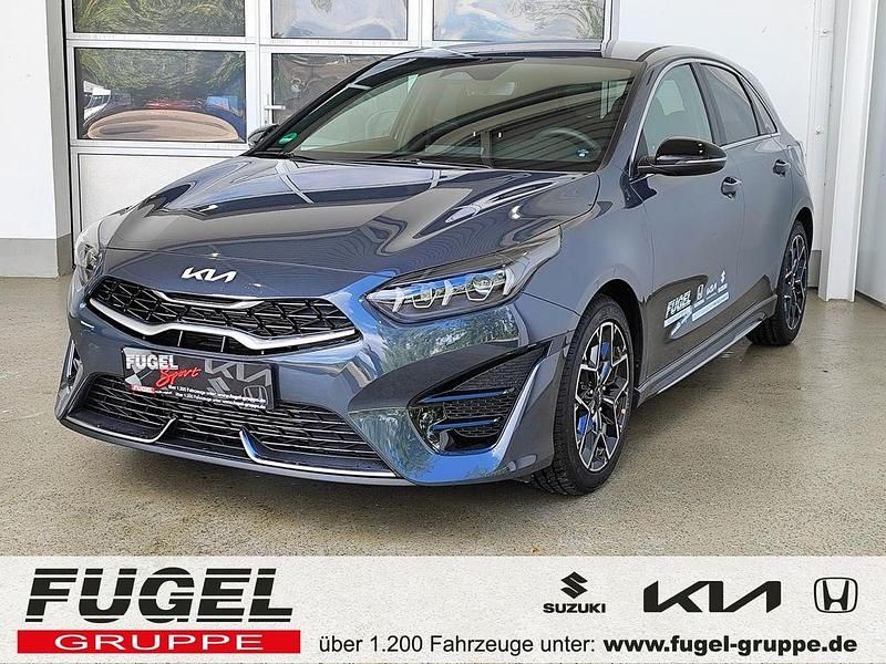 Grau Gebraucht 2025 Kia Ceed GT GT-Line Limousine | 25.499 € (Superpreis) - Bild 1/4
