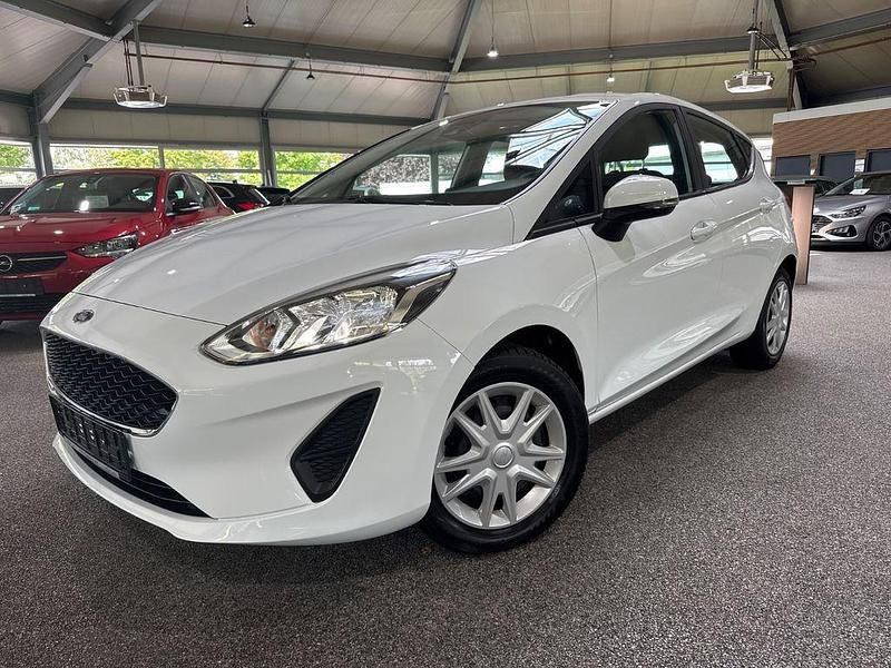 Weiß Gebraucht 2021 Ford Fiesta Trend Kleinwagen | 12.480 € (Fairer Preis) - Bild 1/4