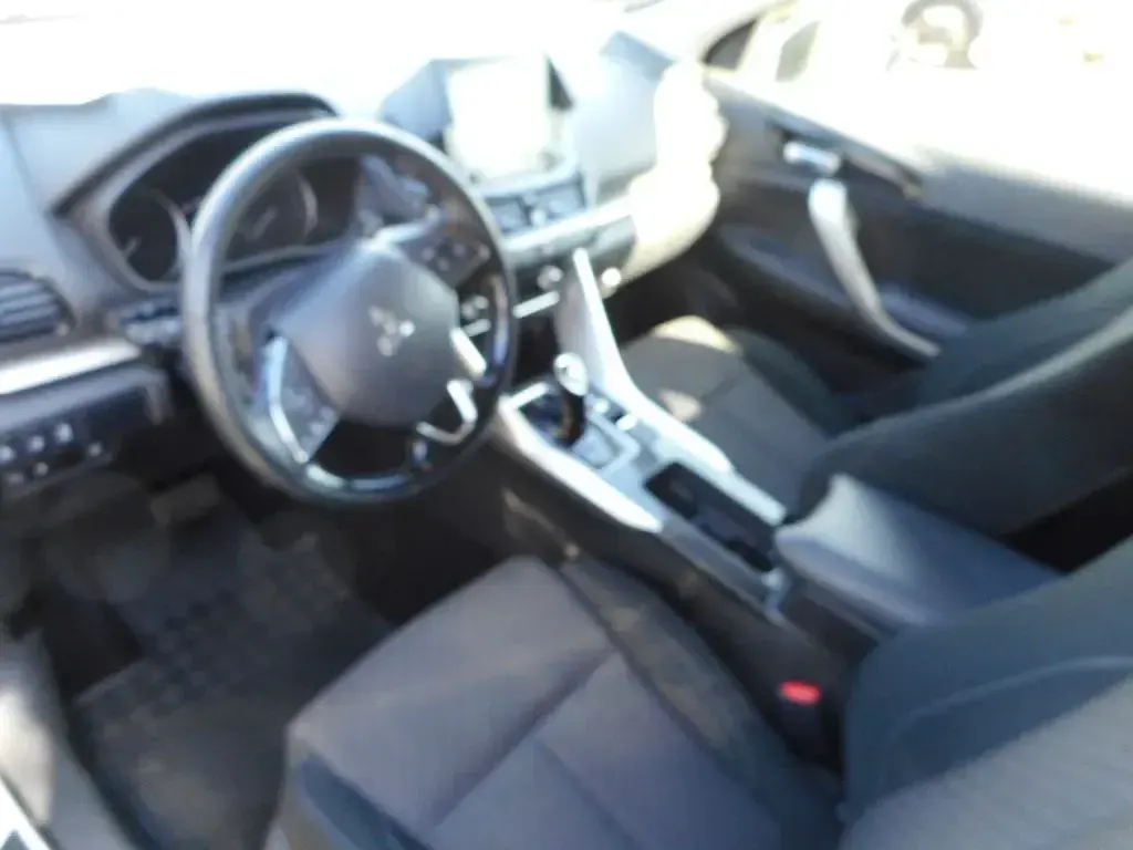 Gebraucht Mitsubishi Eclipse Cross Basis 98 PS (72 kW) 2022 Weiß SUV