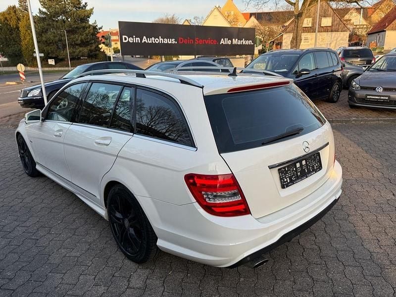 Gebraucht Mercedes C250 AMG 204 PS (150 kW) 2011 Weiß Kombi