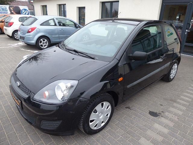 Gebraucht Ford Fiesta Ambiente 69 PS (50 kW) 2007 Schwarz Kleinwagen