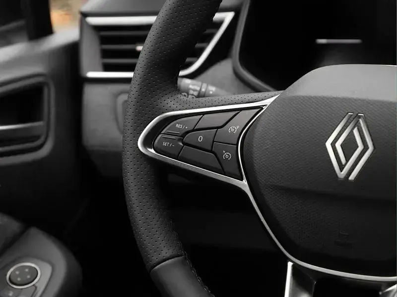 Gebraucht Renault Clio 90 PS (66 kW) 2025 Weiß Kleinwagen