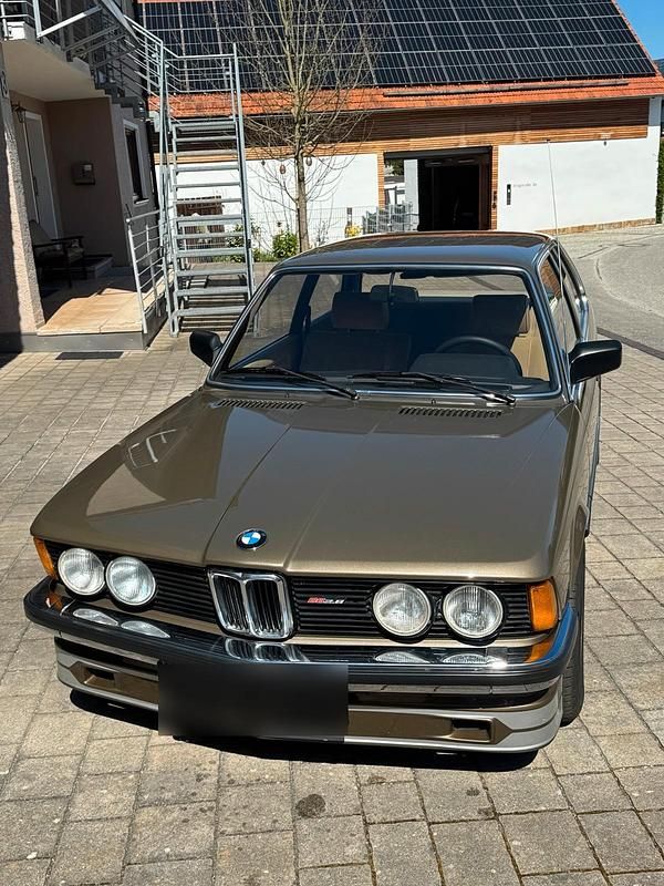 Gebraucht BMW 320 122 PS (89 kW) 1981 Braun Coupé