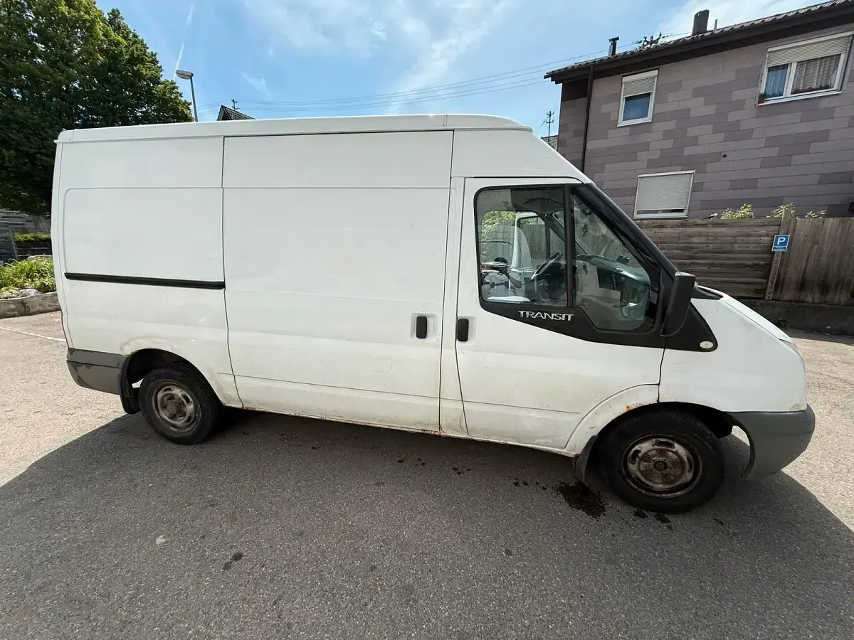 Usata Ford Transit 83 CV (61 kW) 2010 Bianco Monovolume