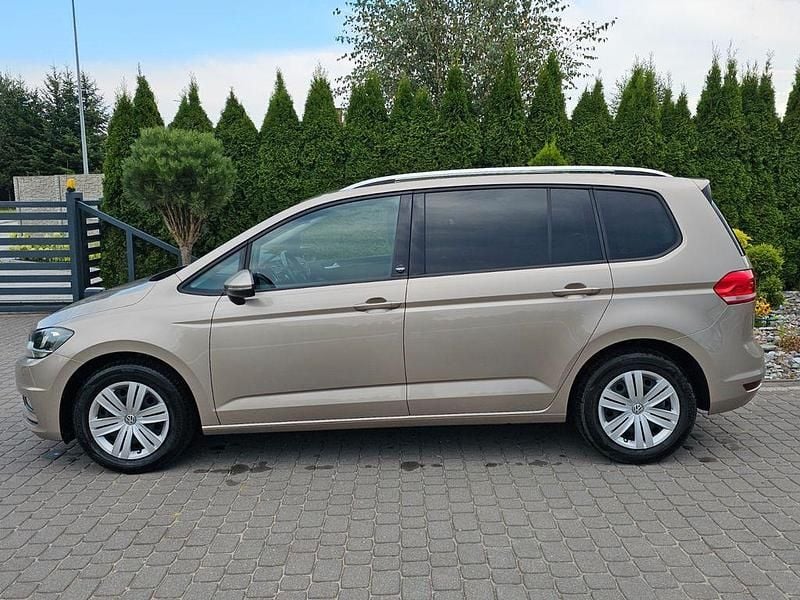 Gebraucht VW Touran Sound 150 PS (110 kW) 2017 Titanium beige Van / Kleinbus