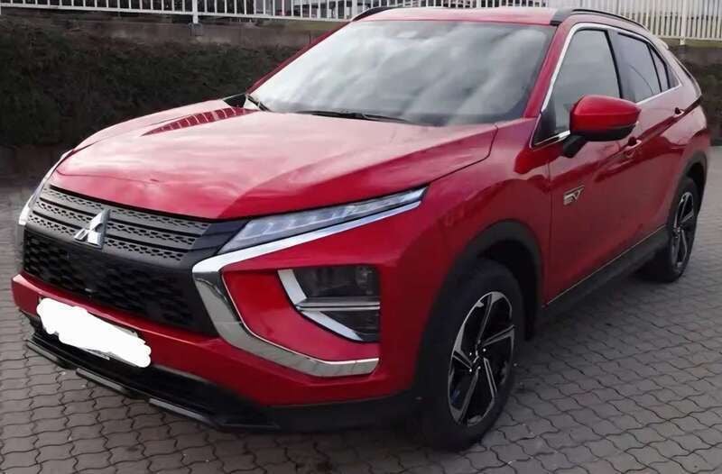 Rot Gebraucht 2022 Mitsubishi Eclipse Cross Basis SUV | 21.999 € (Superpreis) - Bild 1/4
