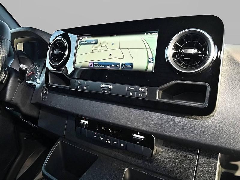 Gebraucht Mercedes Sprinter 170 PS (125 kW) 2024 Weiß Van