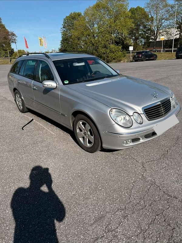 Gebraucht Mercedes E320 224 PS (164 kW) 2003 Silber Kombi