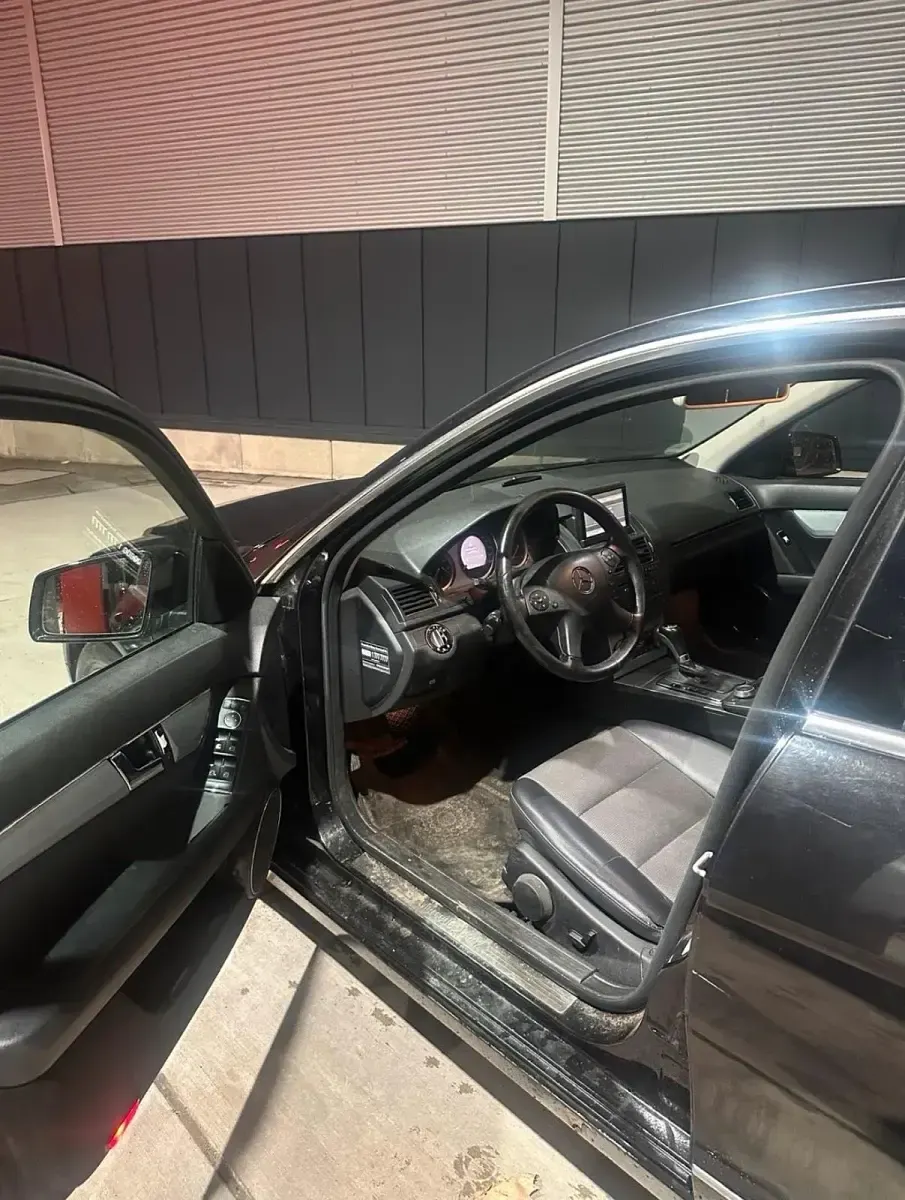 Gebraucht Mercedes C220 170 PS (125 kW) 2008 Schwarz Limousine