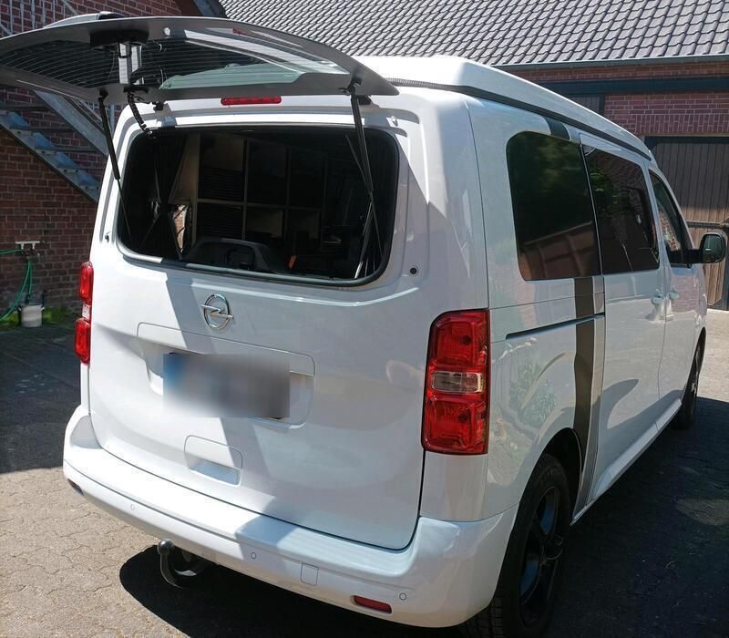 Weiß Gebraucht 2023 Opel Vivaro Van | 49.999 € - Bild 1/4