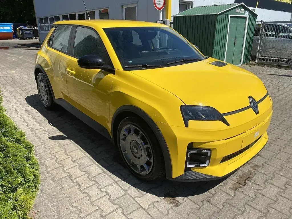 Ny Renault 5 E-Tech Evolution 77 kW (106 HK) 2026 Sedan