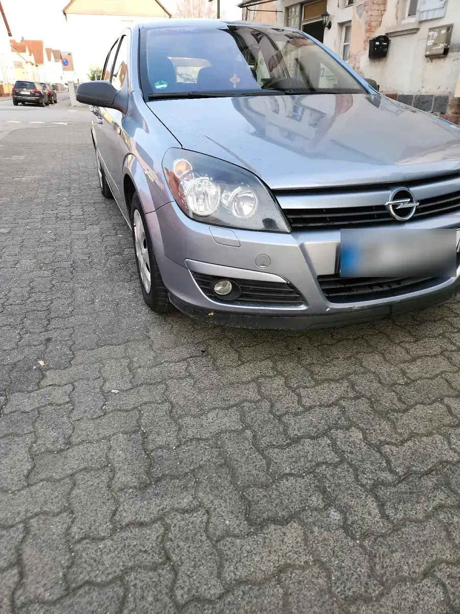 Gebraucht Opel Astra 90 PS (66 kW) 2006 Grau Limousine