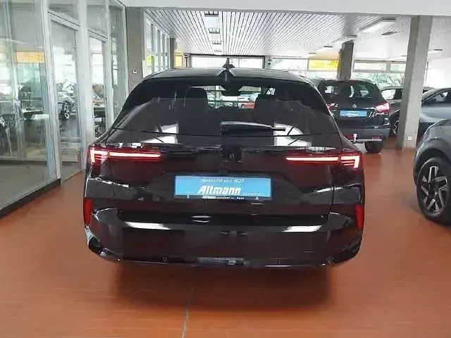Gebraucht Opel Astra 131 PS (96 kW) 2025 Lackierung schwarz perla nera/ Kleinwagen