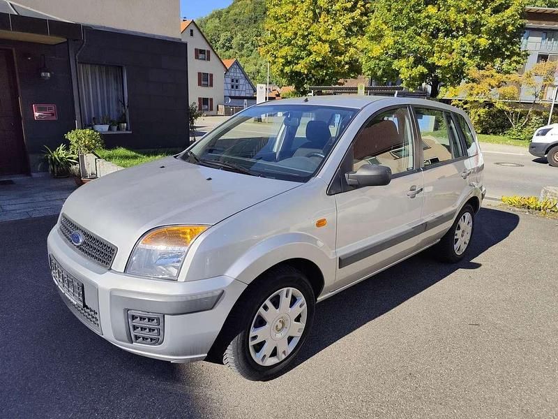 Silber Gebraucht 2006 Ford Fusion Kleinwagen | 2.950 € (Fairer Preis) - Bild 1/4