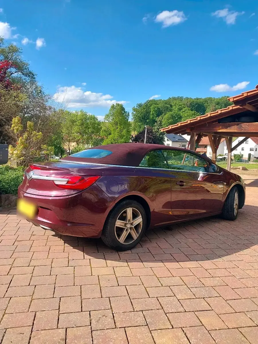 Gebraucht Opel Cascada 140 PS (102 kW) 2013 Rot Cabrio