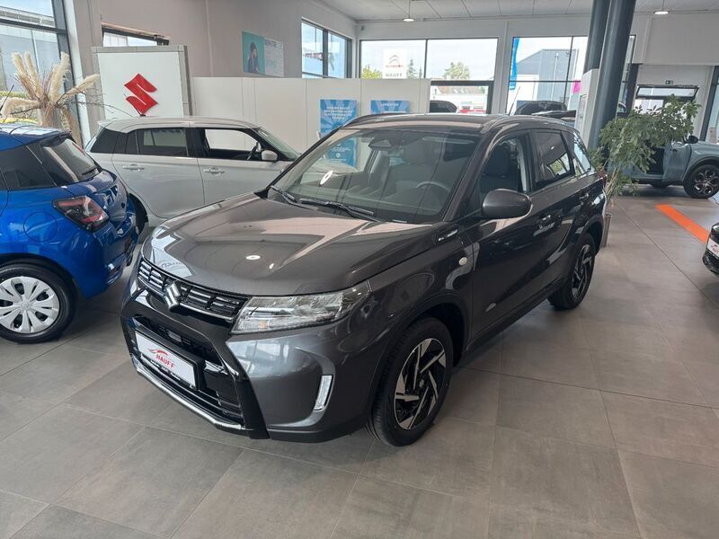 Grau Neu 2025 Suzuki Vitara Comfort SUV | 28.600 € (Fairer Preis) - Bild 1/4