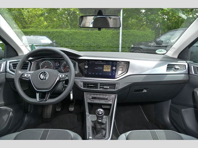 Gebraucht VW Polo Highline 95 PS (69 kW) 2021 Grau Kleinwagen