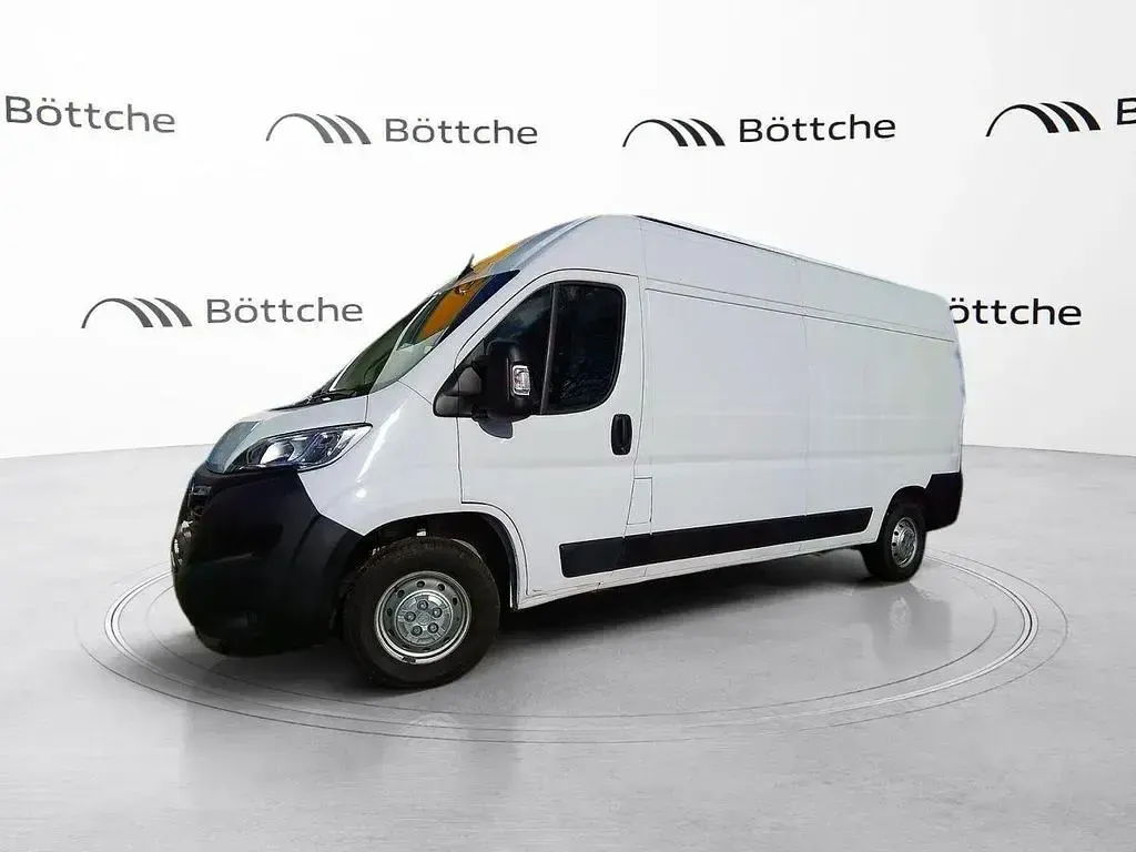 Gebraucht Opel Movano Selection 140 PS (102 kW) 2023 Lackierung weiss icy/typ aussenverkleidung spiegel flach standard Van