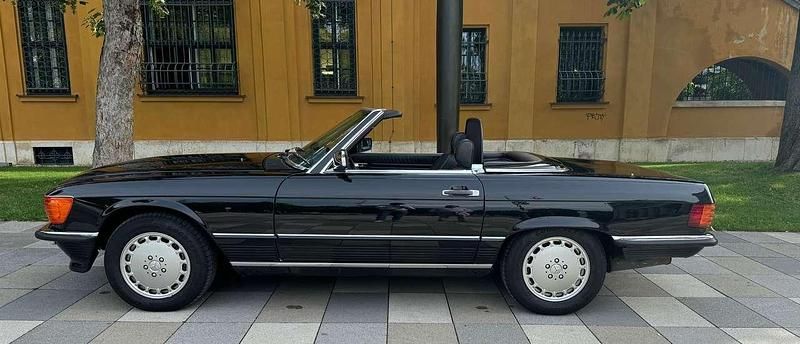 Schwarz Gebraucht 1986 Mercedes 560 Cabrio | 29.900 € - Bild 1/4