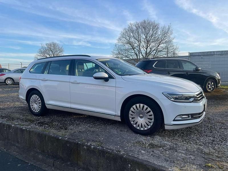 Second-hand VW Passat Comfortline 190 CP (139 kW) 2016 Alb Break