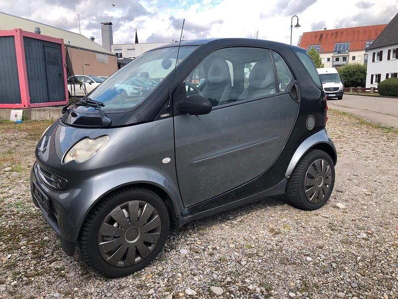 Grau Gebraucht 2002 Smart ForTwo Coupé Kleinwagen | 500 € (Superpreis) - Bild 1/4