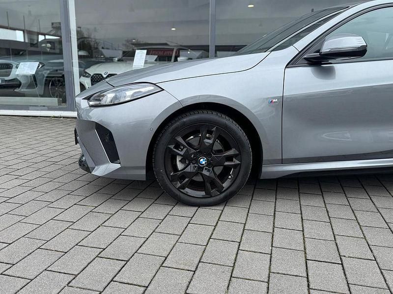 Gebraucht BMW 118 Performance 150 PS (110 kW) 2025 Grau Kleinwagen