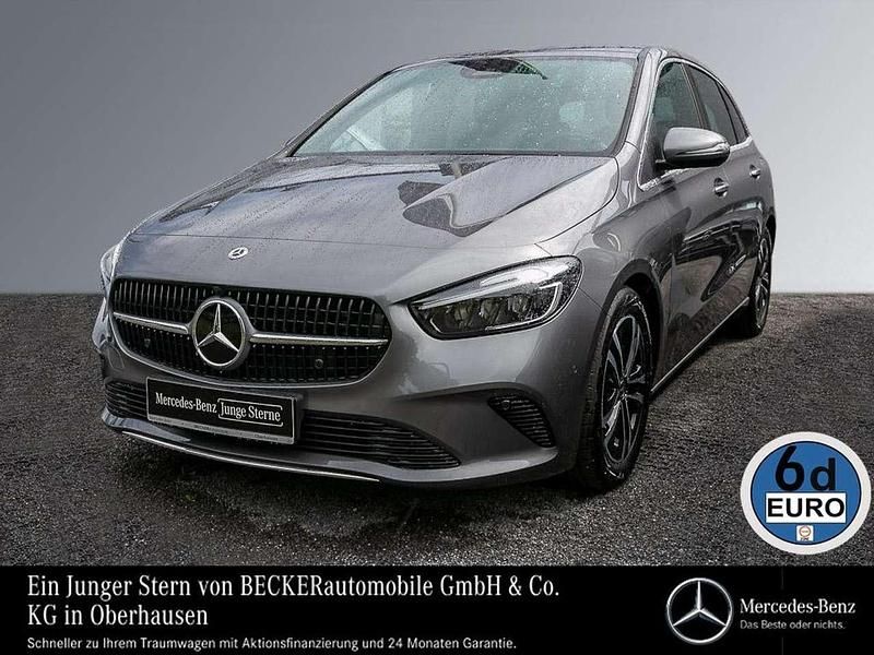 Mountaingrau Gebraucht 2024 Mercedes B200 Advanced Van / Kleinbus | 31.750 € - Bild 1/4
