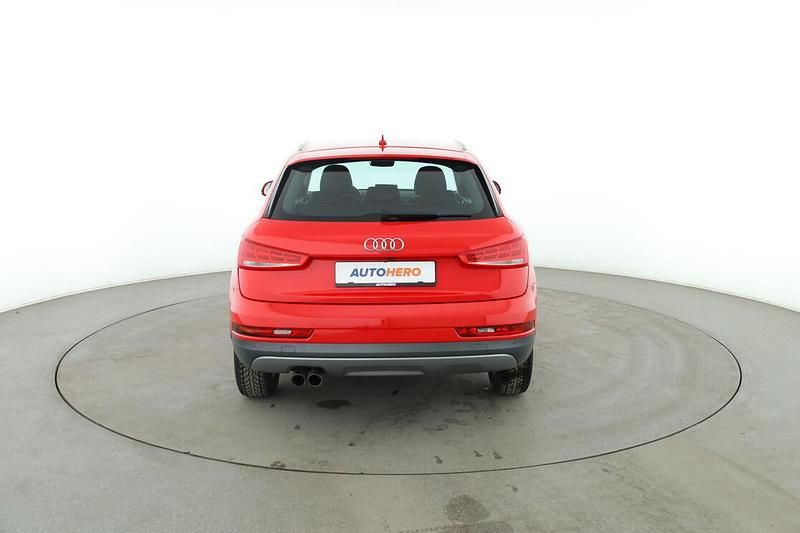 Gebraucht Audi Q3 Design 150 PS (110 kW) 2017 Rot SUV